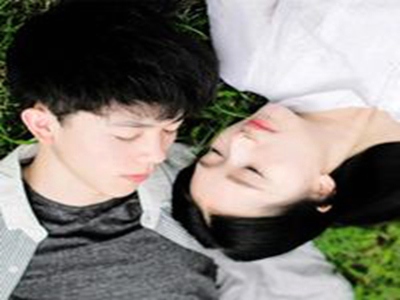 男Ji大巴进入女人的动态图,视频惊现：女性生活遭遇惊魂一幕，揭秘社会现象-1